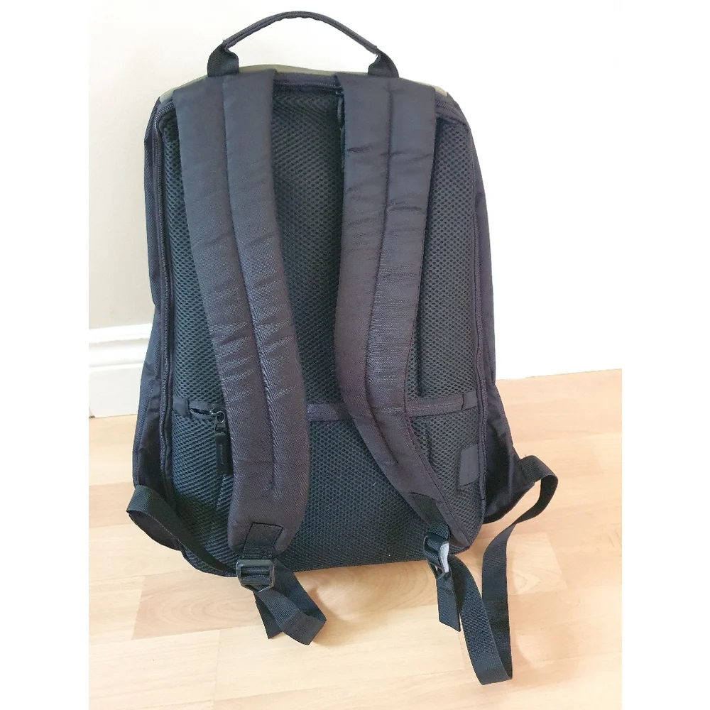 Police antitheft backpack - Picture 3 of 4